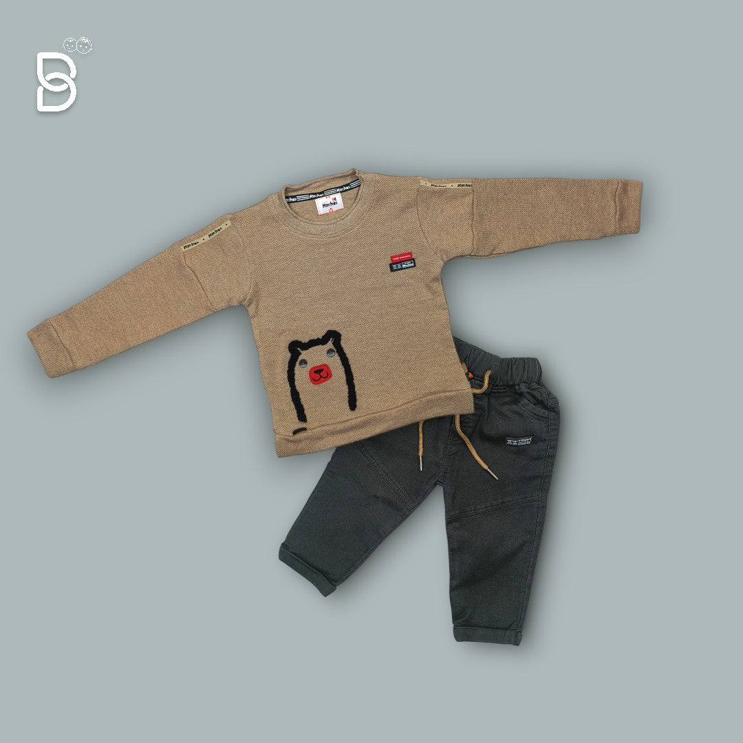 BROWN FULL SLEEVES T-SHIRT & BLACK PANT