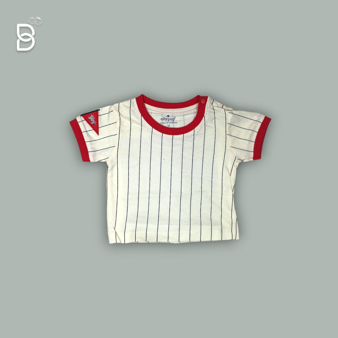 A ONE PIECE GARMENT FOR NEW BORNS RED
