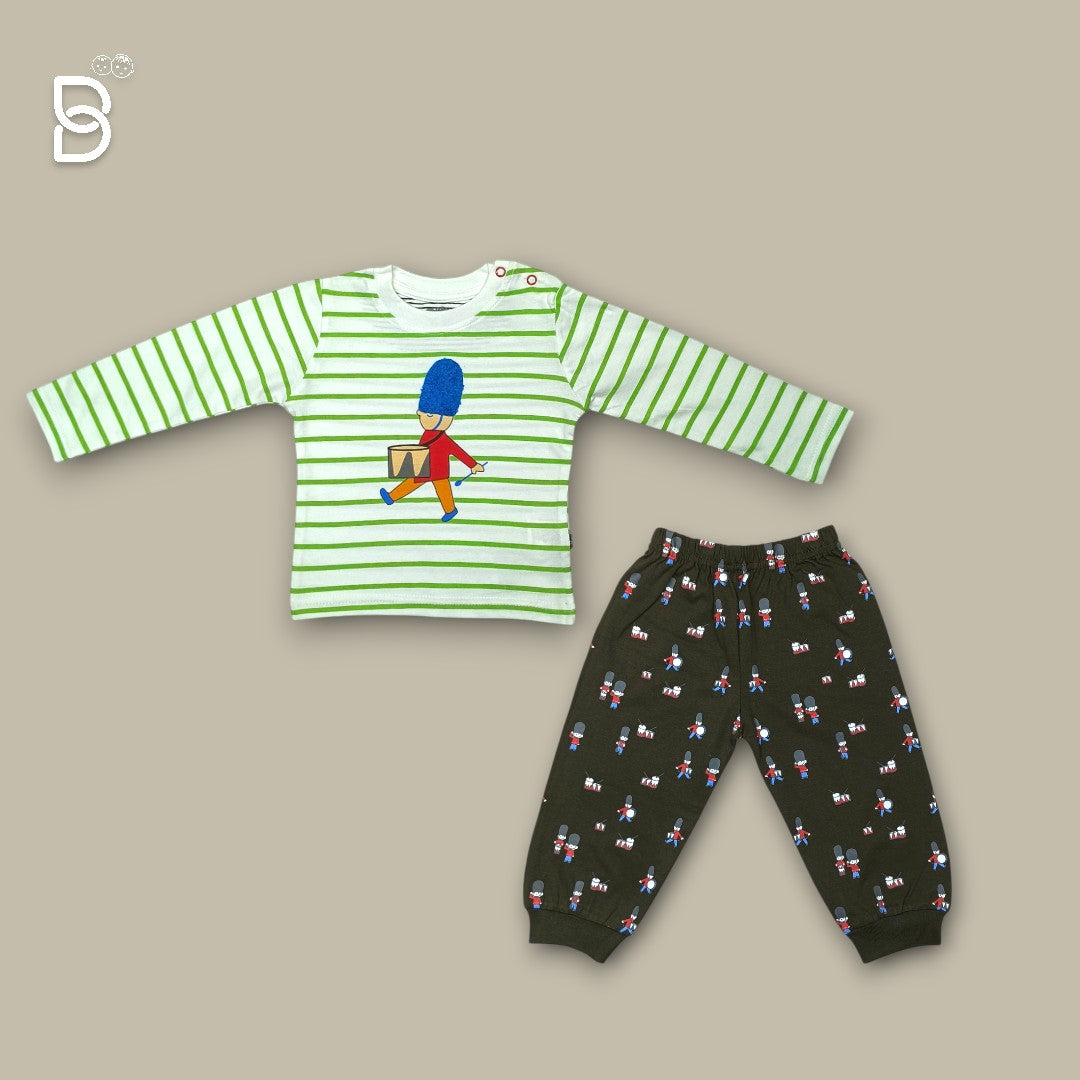 NEW BORN T-SHIRT AND PANT COMBO