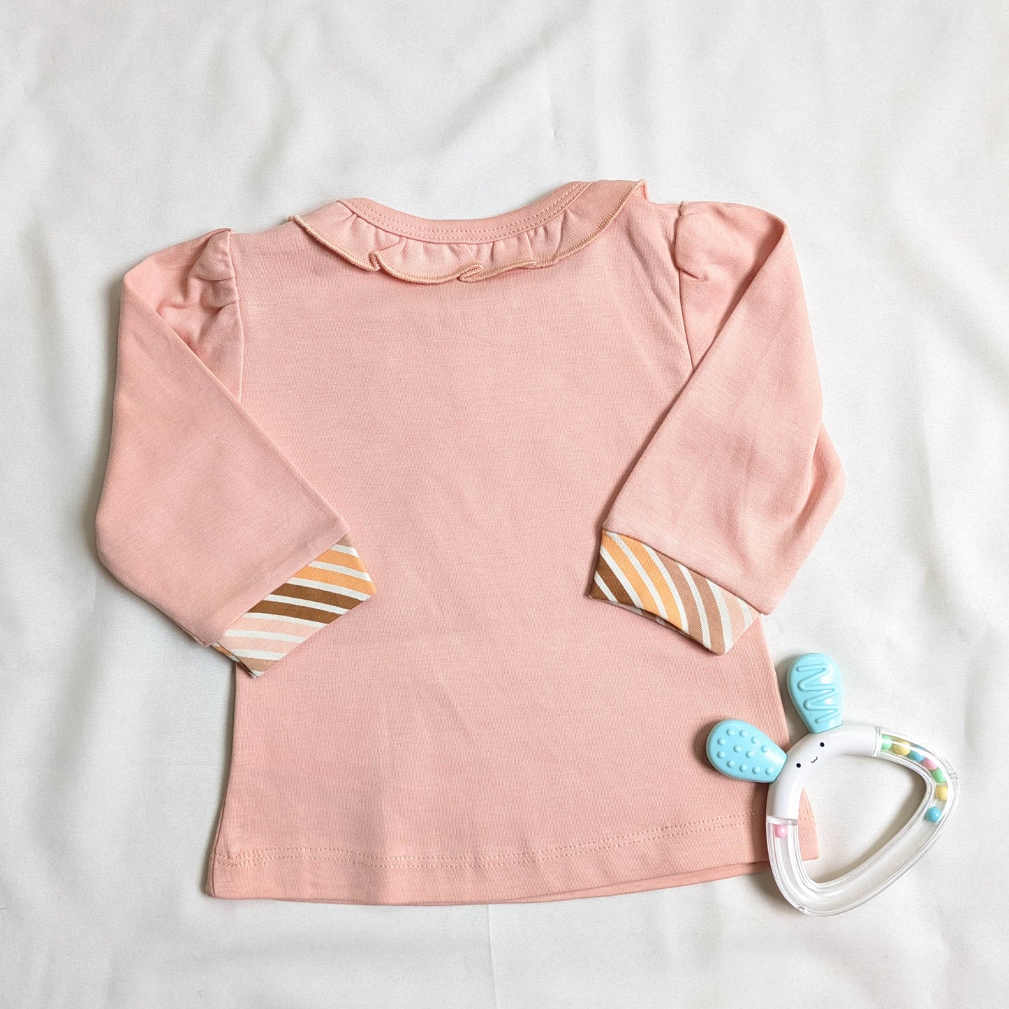 Giraffe Graphic Ruffle Top & Diagonal Striped Pants Set