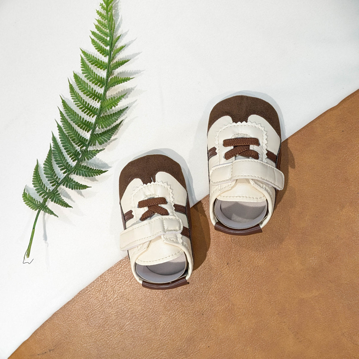 Retro-Inspired Soft-Sole Baby Pre-Walker Sneakers – Cream & Brown